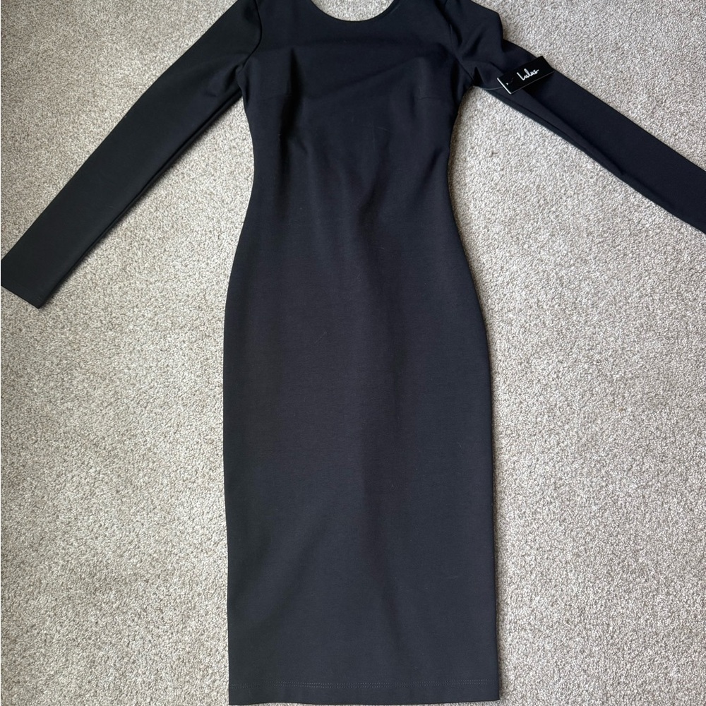 Lulu's Black Long Sleeve Drews